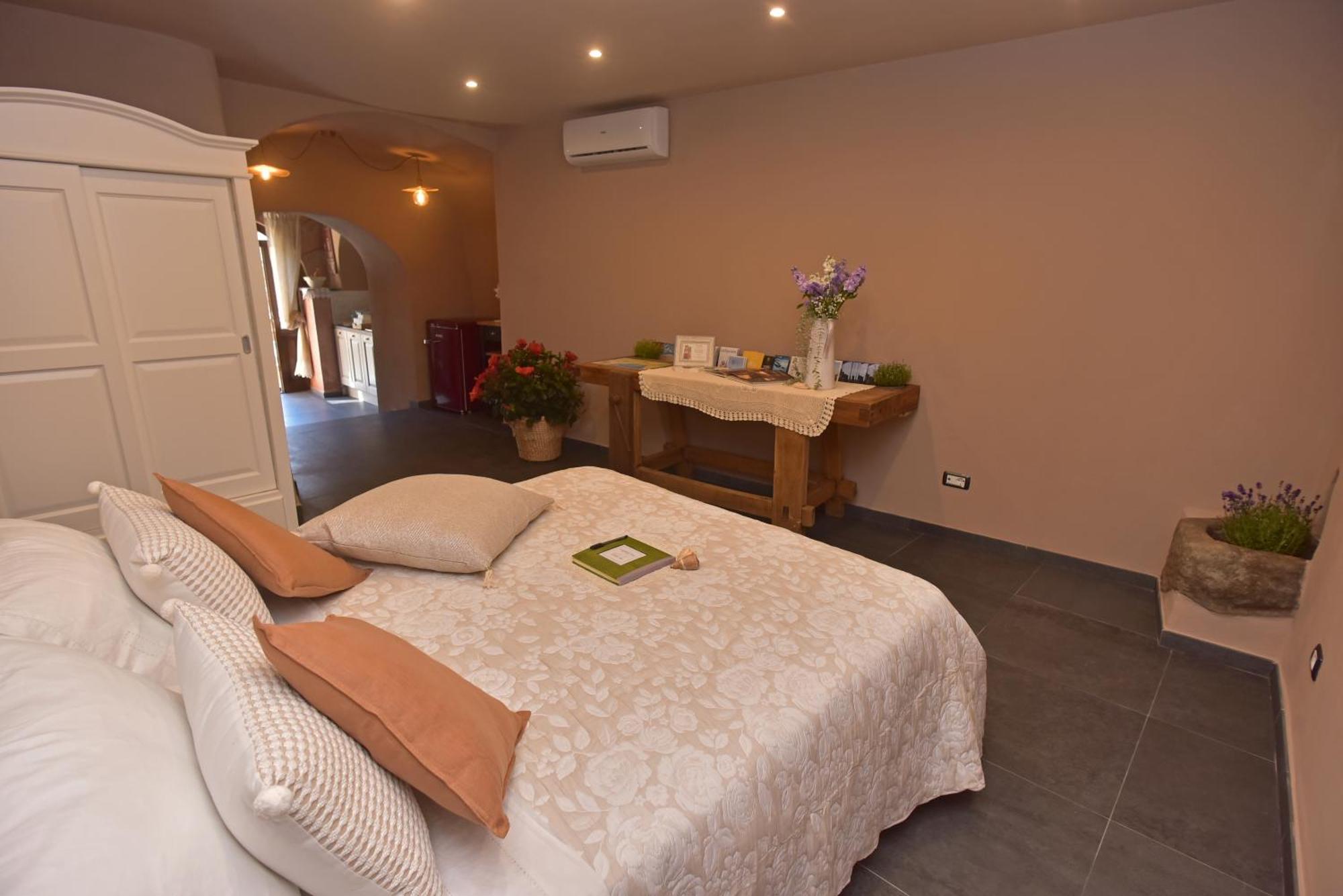 Casa Vacanze Tra I Monti E San Martino Biassa Kültér fotó