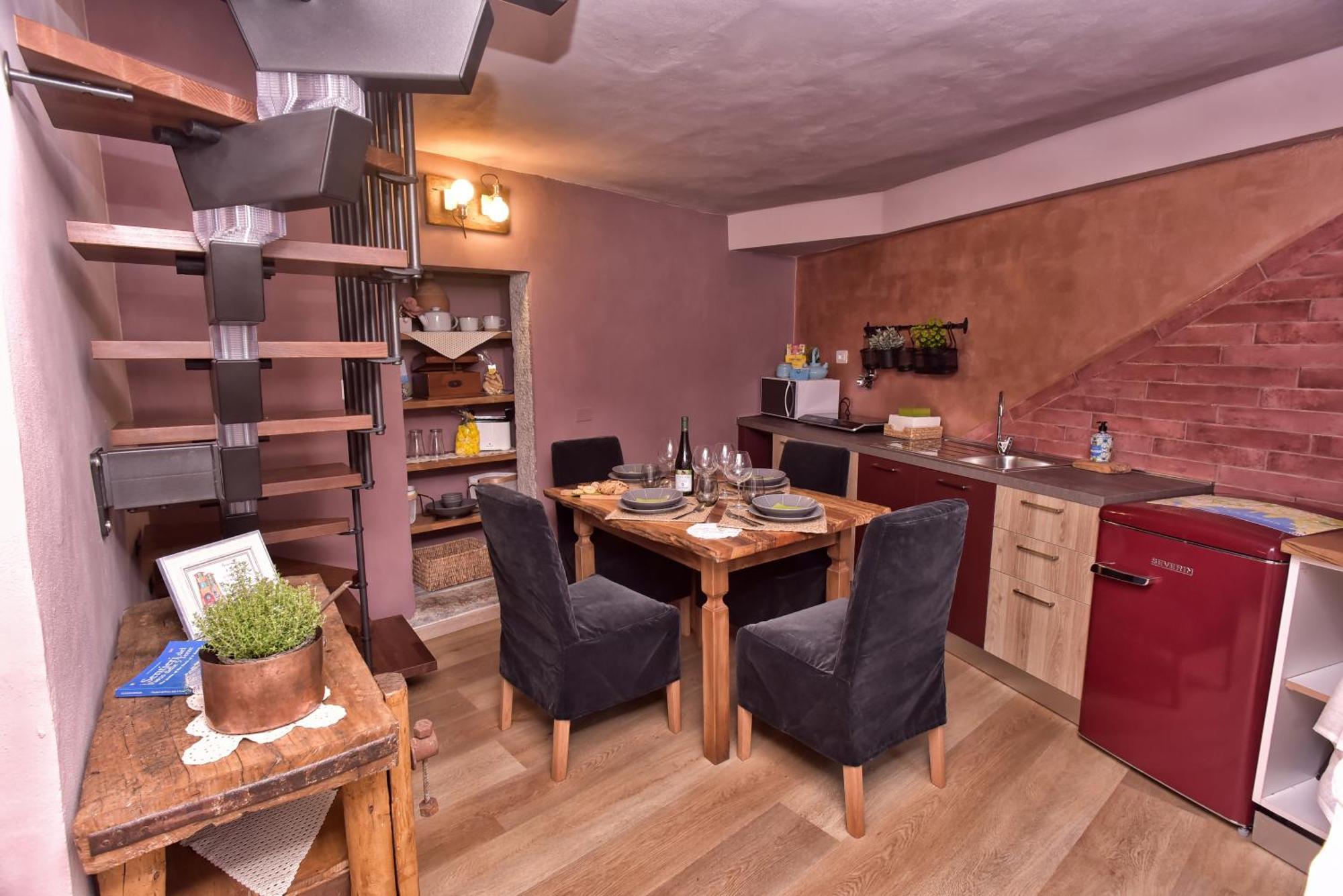 Casa Vacanze Tra I Monti E San Martino Biassa Kültér fotó