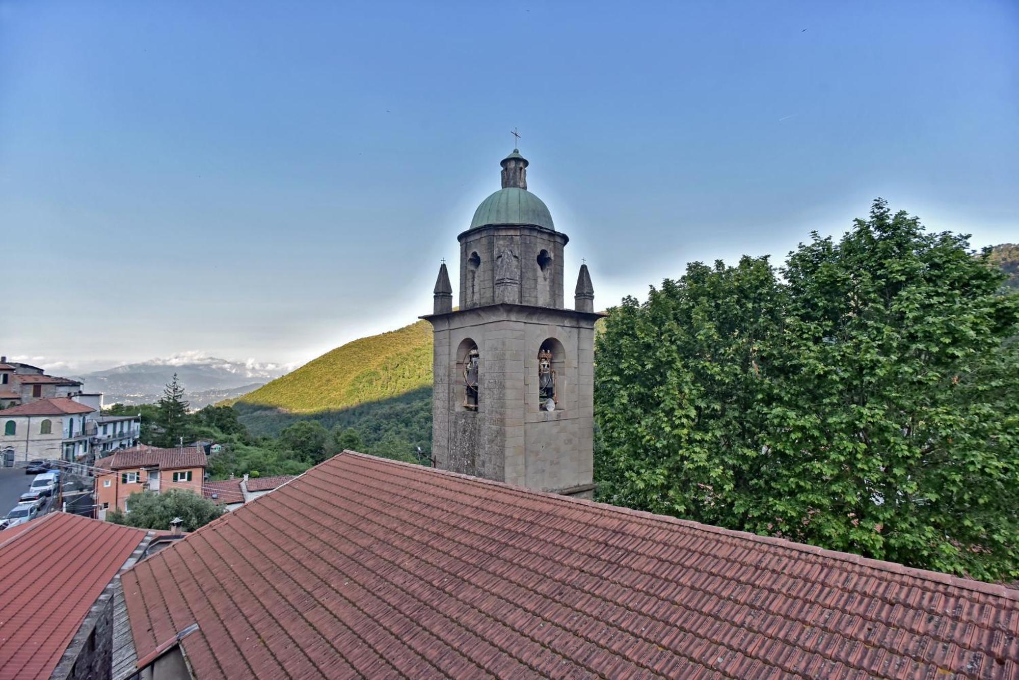 Casa Vacanze Tra I Monti E San Martino Biassa Kültér fotó
